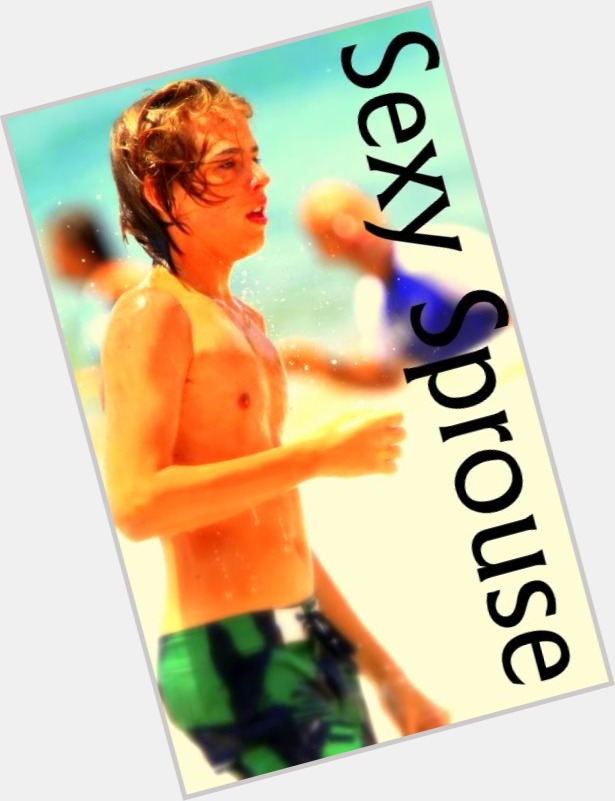 Cole Sprouse sexy 10.jpg