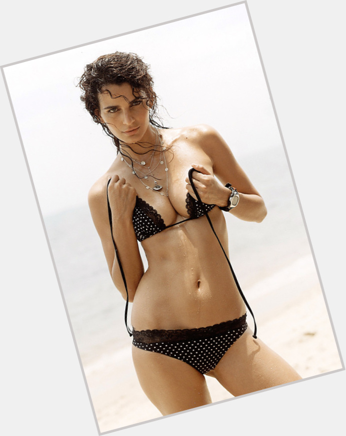 Fernanda Motta shirtless bikini