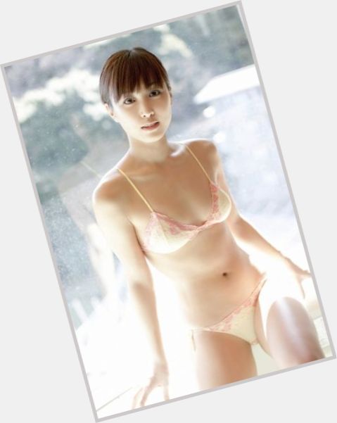 Minase Yashiro shirtless bikini