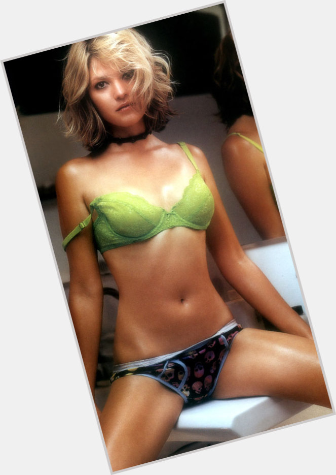 Nicki Aycox shirtless bikini