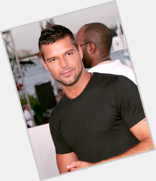 Ricky Martin sexy 1.jpg