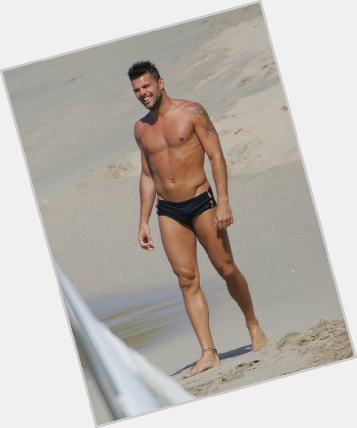 Ricky Martin sexy 4.jpg