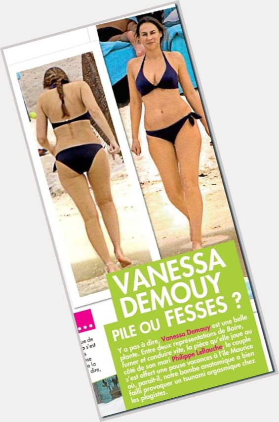 Vanessa Demouy shirtless bikini
