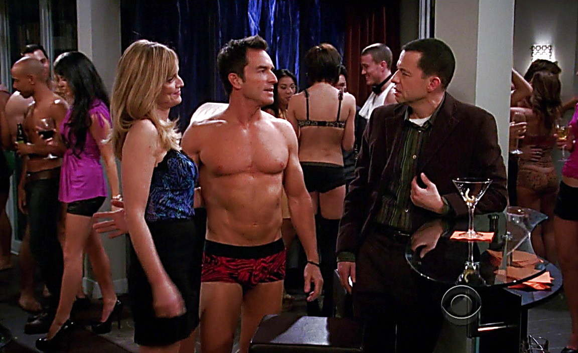 Jeff Probst sexy shirtless scene January 19, 2014, 9am
