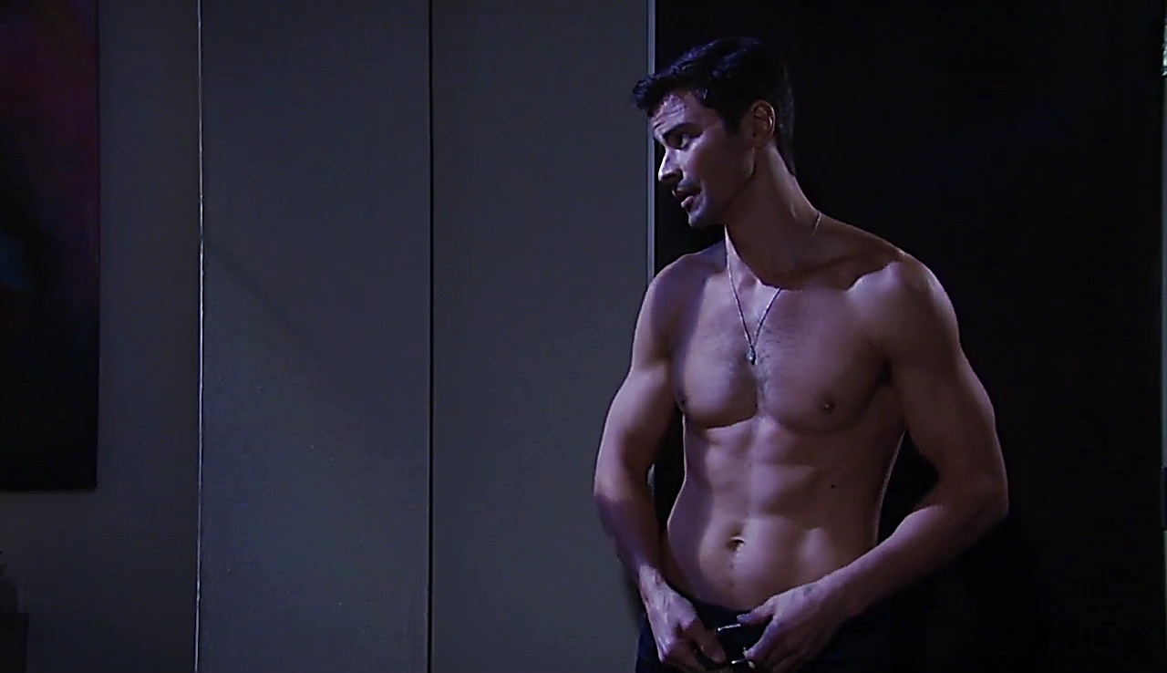 Athletic Body: Hot Coliver Love Scene on How to Get Away with Murder + Shir...