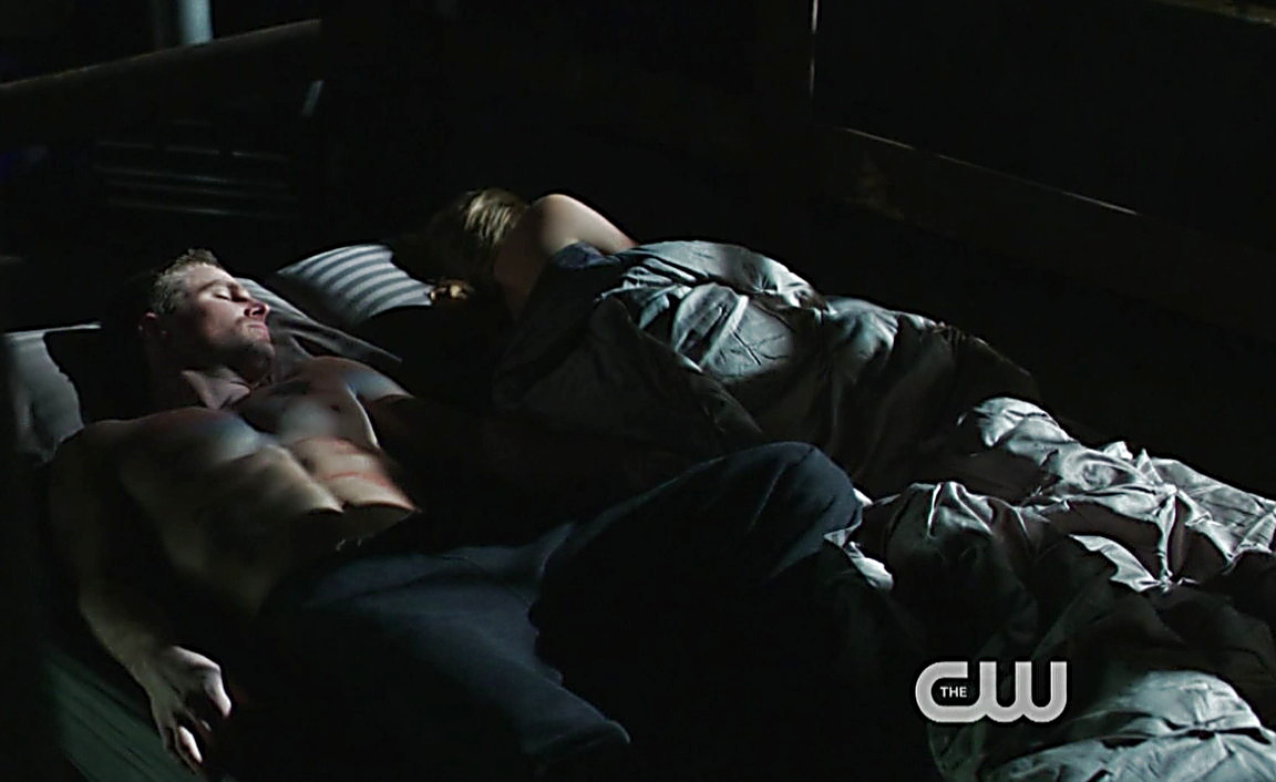 Stephen Amell sexy shirtless scene April 5, 2014, 9pm