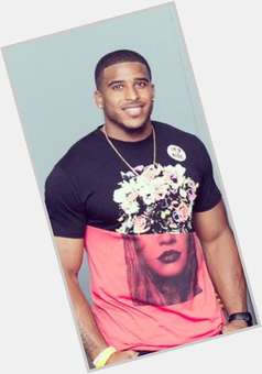 <a href="/hot-men/bobby-wagner/is-he-married-injury-playing-tonight-injured-pro">Bobby Wagner</a> Athletic body,  black hair & hairstyles