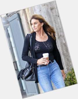 <a href="/hot-men/caitlyn-jenner/is-he-married-alive-single-getting">Caitlyn Jenner</a> Athletic body,  dark brown hair & hairstyles