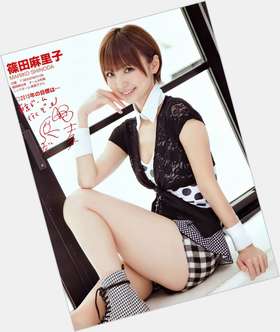 <a href="/hot-women/mariko-shinoda/news-photos">Mariko Shinoda</a> Slim body,  dark brown hair & hairstyles
