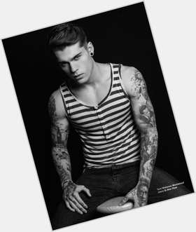 <a href="/hot-men/stephen-james/is-he-married-single-what-snapchat-tattoo-artist">Stephen James</a>  