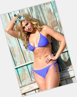 Aly Michalka dyed blonde hair & hairstyles Athletic body, 