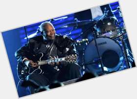 <a href="/hot-men/b-b-king/is-he-still-alive-bb-blind-married-or">B B King</a> Large body,  black hair & hairstyles