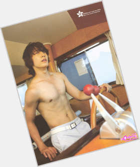 <a href="/hot-men/donghae/is-he-married-gay-virgin-christian-and-jessica">Donghae</a> Athletic body,  dark brown hair & hairstyles