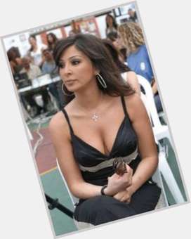 <a href="/hot-women/elissa/is-she-slater-rich-big-brother-married-reilly">Elissa</a> Voluptuous body,  dark brown hair & hairstyles