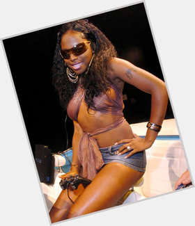 <a href="/hot-women/foxy-brown/is-she-deaf-married-drugs-pregnant-asian-half">Foxy Brown</a> Athletic body,  black hair & hairstyles