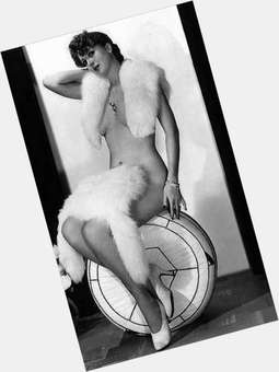 <a href="/hot-women/gypsy-rose-lee/is-she-still-alive-lees-sister-where-buried">Gypsy Rose Lee</a> Slim body,  dark brown hair & hairstyles