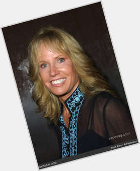 <a href="/hot-women/leslie-charleson/is-she-married-still-general-hospital-sick">Leslie Charleson</a> Slim body,  blonde hair & hairstyles