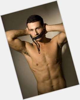 <a href="/hot-men/manolo-cardona/is-he-married-dating-tall">Manolo Cardona</a> Average body,  light brown hair & hairstyles