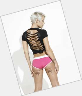 <a href="/hot-women/p-nk/is-she-pink-eye-contagious-married-gay-color">P!nk</a> Athletic body,  blonde hair & hairstyles
