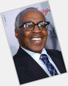 <a href="/hot-men/robert-guillaume/is-he-married-or-alive-haitian-where-now">Robert Guillaume</a> Average body,  black hair & hairstyles