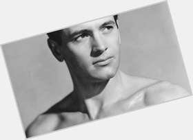 <a href="/hot-men/rock-hudson/is-he-gay-still-alive-related-kate-hudson">Rock Hudson</a> Athletic body,  black hair & hairstyles
