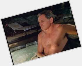 <a href="/hot-men/victor-garber/is-he-straight-married-related-matthew-downton-abbey">Victor Garber</a> Average body,  grey hair & hairstyles