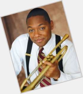 <a href="/hot-men/wynton-marsalis/is-he-still-alive-racist-married-republican-overrated">Wynton Marsalis</a> Large body,  black hair & hairstyles