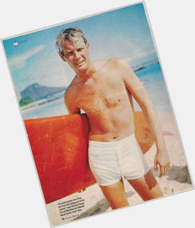 <a href="/hot-men/troy-donahue/is-he-alive-still-living-live-or-actor">Troy Donahue</a> Average body,  salt and pepper hair & hairstyles